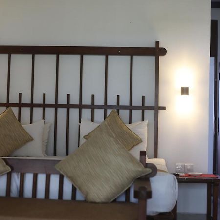 The Long Beach Resort & Spa Koggala Bagian luar foto