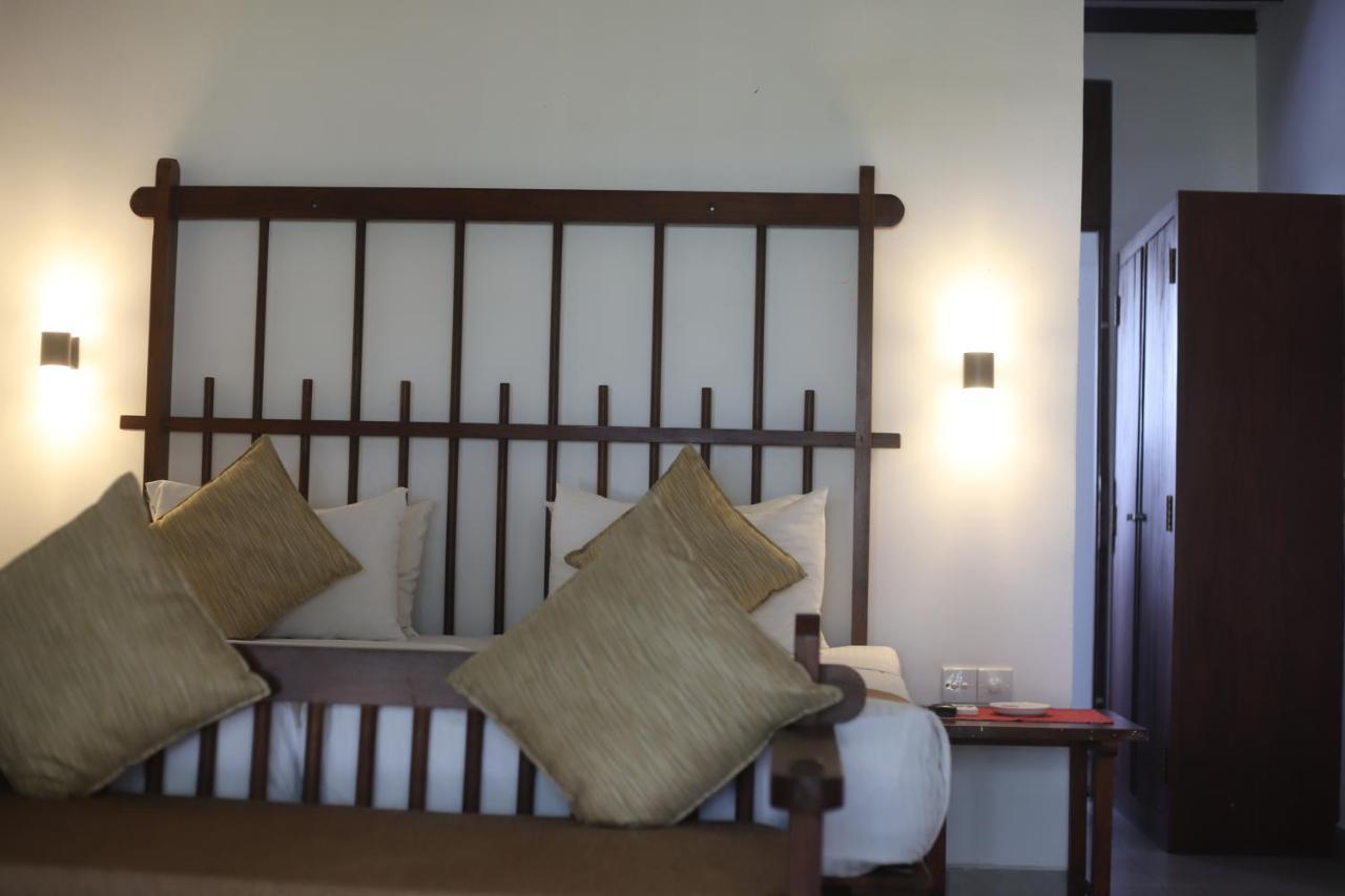 The Long Beach Resort & Spa Koggala Bagian luar foto